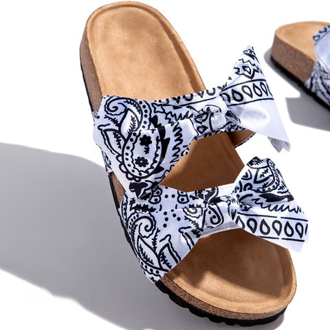 Party & Evening Flat Heel Satin Slippers - Amamble