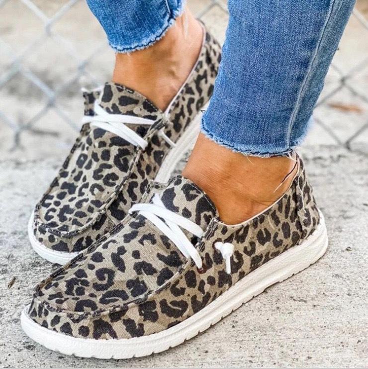 Women Canvas Sneaker Shoes - Amamble