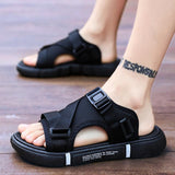Trendy beach shoes - Amamble